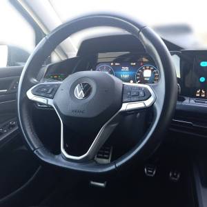 VW Golf 8 2.0 TDI LIFE