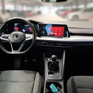 VW Golf 8 2,0 TDI LIFE