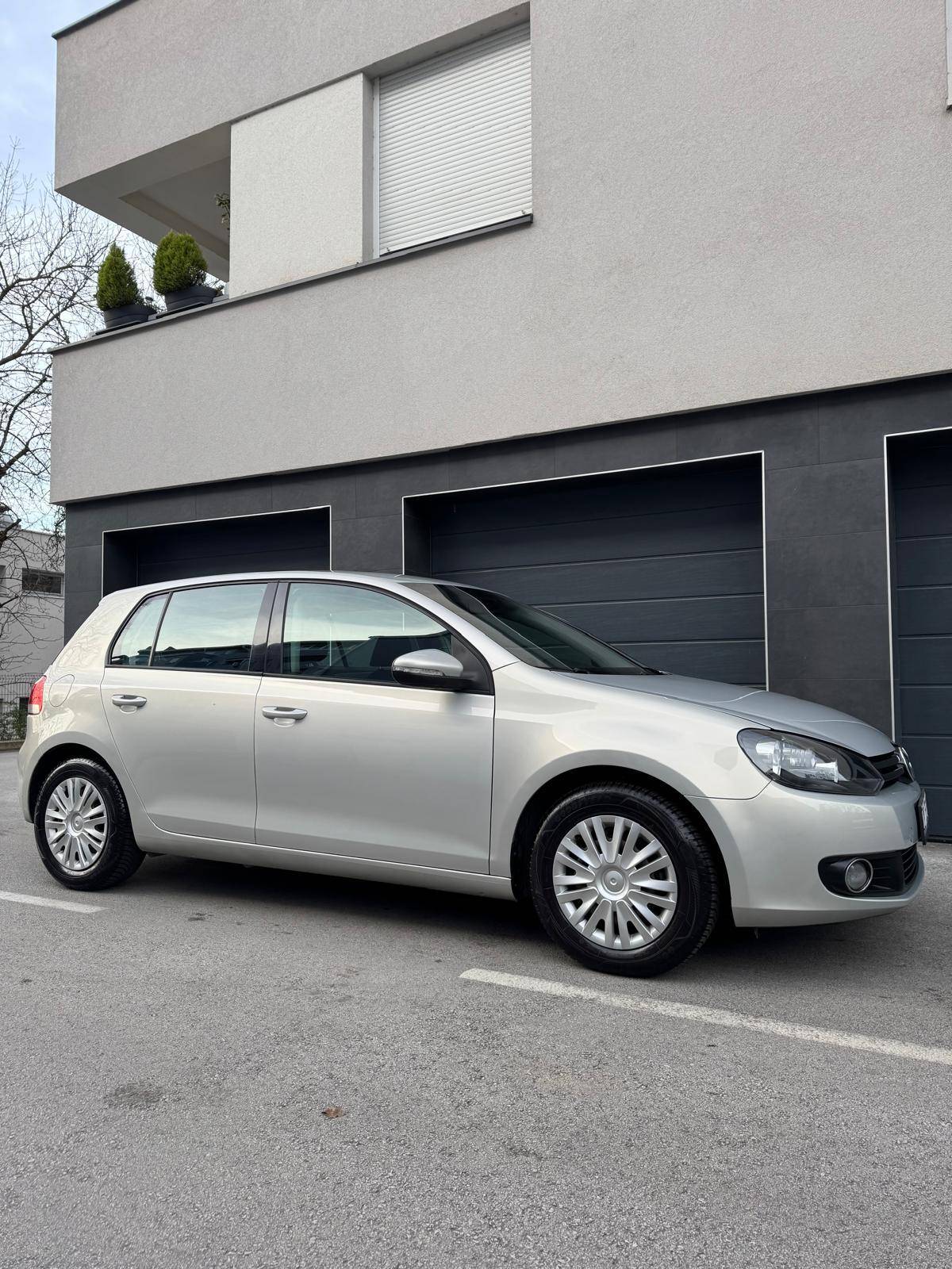 VW GOLF VI /129tkm/prvi vlasnik/HR auto/klima/odličan/