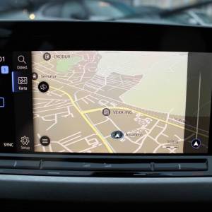 VW Golf VIII 2.0 TDi *LED, NAVIGACIJA, KAMERA*