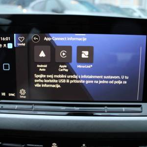 VW Golf VIII 2.0 TDi *LED, NAVIGACIJA, KAMERA*