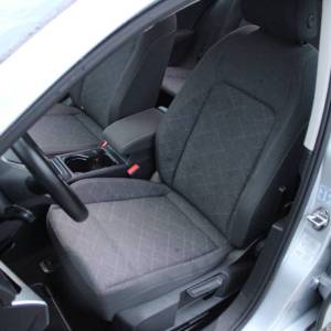 VW Golf VIII 2.0 TDi *LED, NAVIGACIJA, KAMERA*