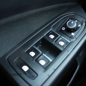 VW Golf VIII 2.0 TDi *LED, NAVIGACIJA, KAMERA*