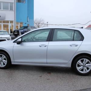 VW Golf VIII 2.0 TDi *LED, NAVIGACIJA, KAMERA*