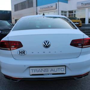VW Passat 2.0 TDi DSG R-Line *NAVIGACIJA, LED, KAMERA*