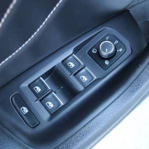 VW Passat 2.0 TDi DSG R-Line *NAVIGACIJA, LED, KAMERA*