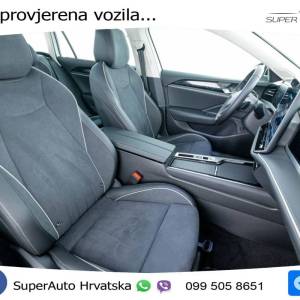 VW Passat Variant 1.5 eTSI Aut. Elegance 150 KS, MATRIX+ACC+KAM+GR SJED+HEAD