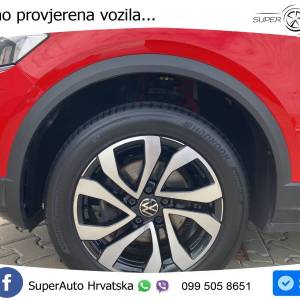 VW T-Roc 1.5 TSI DSG Active 150 KS, ACC+GR SJED+LANE+KAM