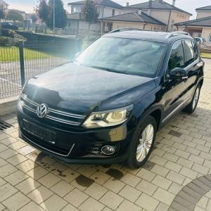 VW Tiguan 2,0TDI Life oprema, panorama, xsenon, park-pilot, navigacia