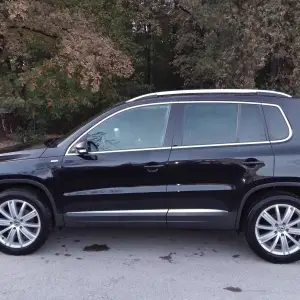 VW Tiguan 2,0TDI Life oprema, panorama, xsenon, park-pilot, navigacia