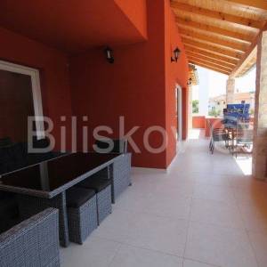 Žaborić, prodaja luksuzna vila, bazen, jacuzzi, sauna