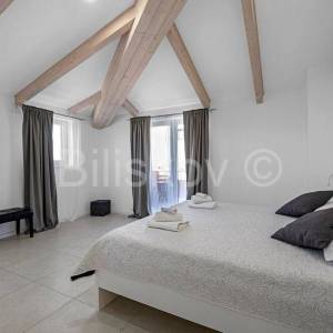 Žaborić, prodaja luksuzna vila, bazen, jacuzzi, sauna