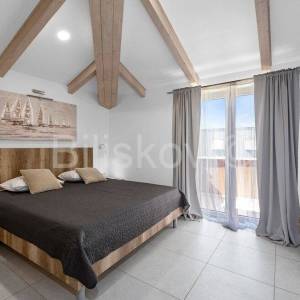 Žaborić, prodaja luksuzna vila, bazen, jacuzzi, sauna