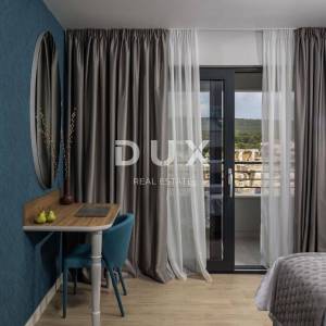 ZADAR, BIBINJE - Dizajnerski uređena vila s bazenom u blizini Zadra!