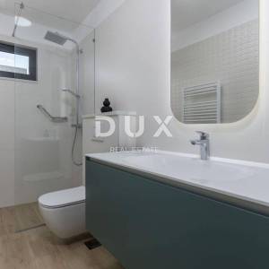 ZADAR, BIBINJE - Dizajnerski uređena vila s bazenom u blizini Zadra!