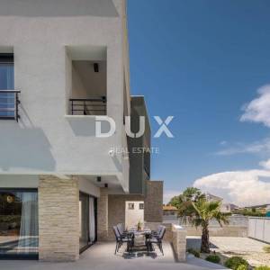 ZADAR, BIBINJE - Dizajnerski uređena vila s bazenom u blizini Zadra!