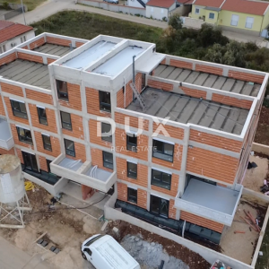 ZADAR, BIBINJE - Dvosobni stan s krovnom terasom na atraktivnoj lokaciji S5