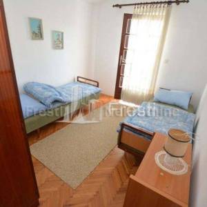 ZADAR-BIBINJE-OBITELJSKA VILA 290m2- PRODAJA