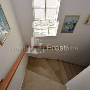 ZADAR-BIBINJE-OBITELJSKA VILA 290m2- PRODAJA