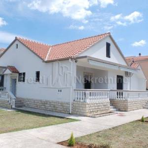 ZADAR-BIBINJE-PRIZEMNICA-250m2-PRODAJA
