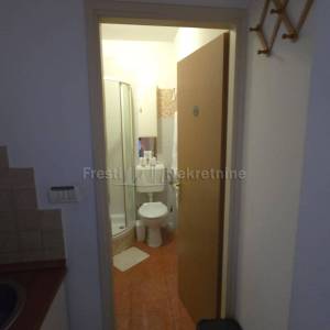 ZADAR, BLIZINA HYATTa, 22 m2, TERASA, NAMJEŠTEN,TOP LOKACIJA!