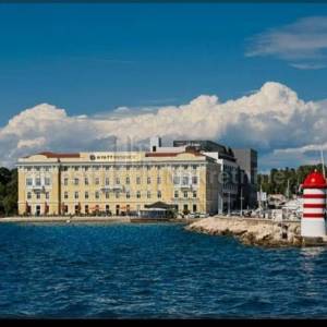 ZADAR, BLIZINA HYATTa, 22 m2, TERASA, NAMJEŠTEN,TOP LOKACIJA!