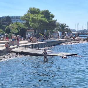 ZADAR, BLIZINA HYATTa, 22 m2, TERASA, NAMJEŠTEN,TOP LOKACIJA!