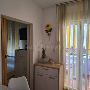 ZADAR, BLIZINA HYATTa, 22 m2, TERASA, NAMJEŠTEN,TOP LOKACIJA!