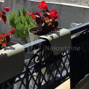 ZADAR, BLIZINA HYATTa, 22 m2, TERASA, NAMJEŠTEN,TOP LOKACIJA!