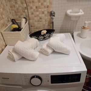 ZADAR, BLIZINA HYATTa, 22 m2, TERASA, NAMJEŠTEN,TOP LOKACIJA!