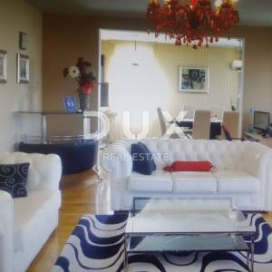 ZADAR, BORIK - PRILIKA! Vila s 4 prostrana stana i pogledom na more!