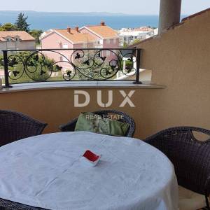 ZADAR, BORIK - PRILIKA! Vila s 4 prostrana stana i pogledom na more!