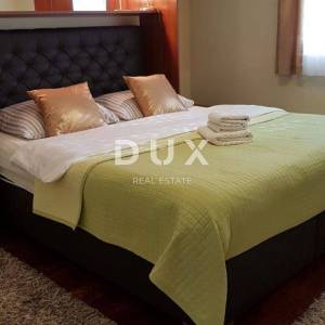 ZADAR, BORIK - PRILIKA! Vila s 4 prostrana stana i pogledom na more!