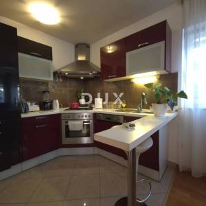 ZADAR, BORIK - PRILIKA! Vila s uhodanim turističkim poslovanjem