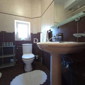 ZADAR, BORIK - PRILIKA! Vila s uhodanim turističkim poslovanjem