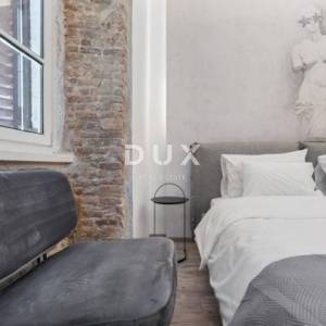 ZADAR, CENTAR - stan sa dvije stambene cjeline