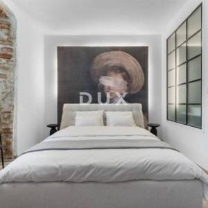 ZADAR, CENTAR - stan sa dvije stambene cjeline