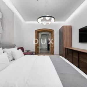 ZADAR, CENTAR - stan sa dvije stambene cjeline