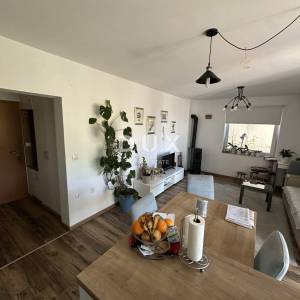 ZADAR, DIKLO – Atraktivan apartman s vrtom i pogledom na more!