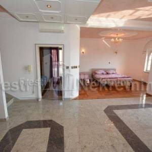 ZADAR -DIKLO- ATRAKTIVNA VILLA S POGLEDOM NA MORE