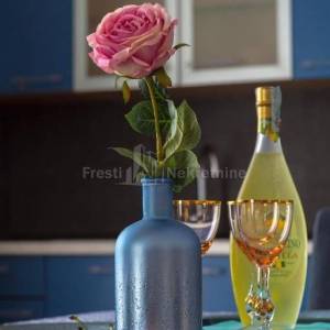 ZADAR- JAZINE- ATRAKTIVAN STAN 86m2 S OKUĆNICOM 141m2, TOP LOKACIJA!