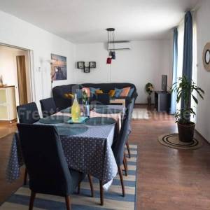 ZADAR- JAZINE- ATRAKTIVAN STAN 86m2 S OKUĆNICOM 141m2, TOP LOKACIJA!