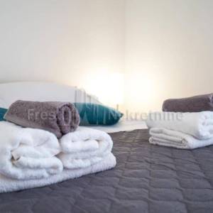 ZADAR- JAZINE- ATRAKTIVAN STAN 86m2 S OKUĆNICOM 141m2, TOP LOKACIJA!