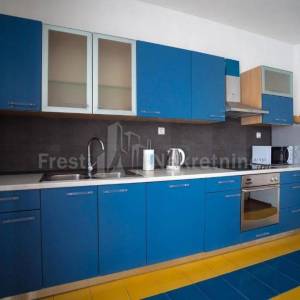 ZADAR- JAZINE- ATRAKTIVAN STAN 86m2 S OKUĆNICOM 141m2, TOP LOKACIJA!