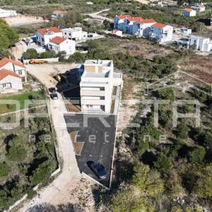 Zadar – Novi Bokanjac: Dvosoban stan s prostranim vrtom (S2)