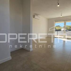 Zadar – Novi Bokanjac: Dvosoban stan s prostranim vrtom (S2)