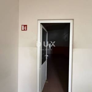 ZADAR, NOVI BOKANJAC - Poslovni prostor 450m²-900m²!