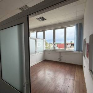 ZADAR, NOVI BOKANJAC - Poslovni prostor 450m²-900m²!