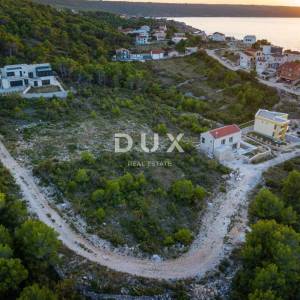 ZADAR, NOVIGRAD - Luksuzna lokacija za novu vilu u blizini mora