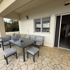 Zadar, Posedarje, samostojeća kuća, prvi red do mora !